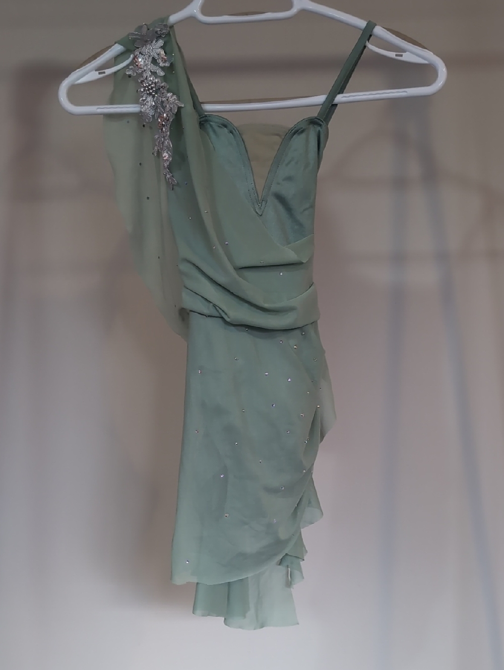 Elegant One-Shoulder Sage Green Evening Dress